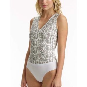 NWT Commando Faux Leather Snake V-Neck Bodysuit Sz Small